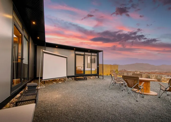 Go Camp Mountain Nature Lodge مخيم الطبيعة الجبلية